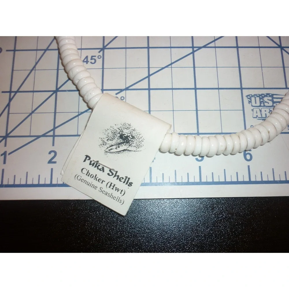 Vintage Genuine White Puka Shell Choker Necklace NWT Deadstock Hawaiian Beach